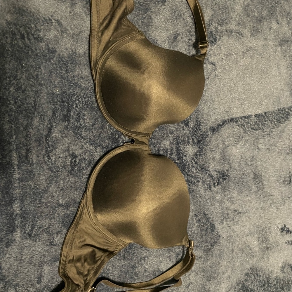 Victoria’s Secret pink bra